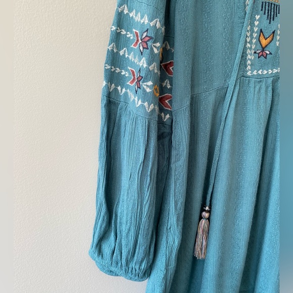 Knox Rose Tie Front, 3/4 Sleeve Boho Style Top - Picture 4 of 8